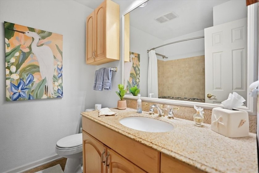 Fully renovated first-floor waterfront condo offering 1 bedroom - photo 19