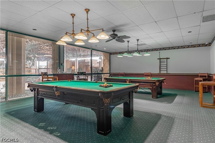 Nicely Updated 2 bedroom, 2 Bathroom Condo. Newer Kitchen - photo 32