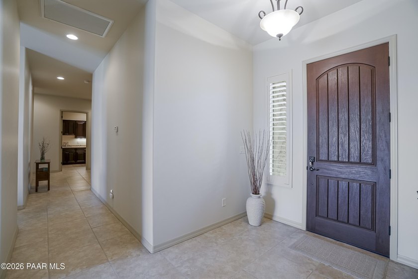 A RARE opportunity to own a single-level spacious property with - photo 9