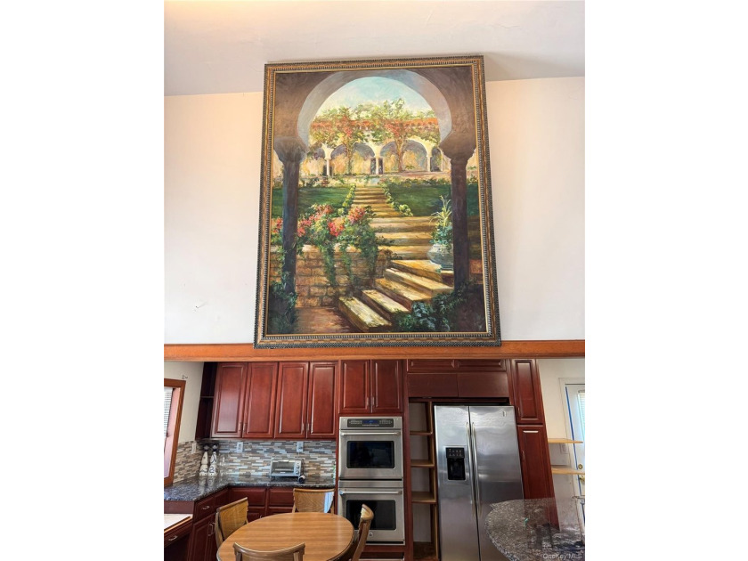 Welcome to this charming starter home offering the perfect blend - photo 32