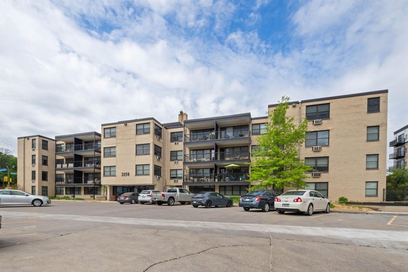 Nestled next to Market Plaza and steps from Bde Maka Ska, 1BR - photo 35