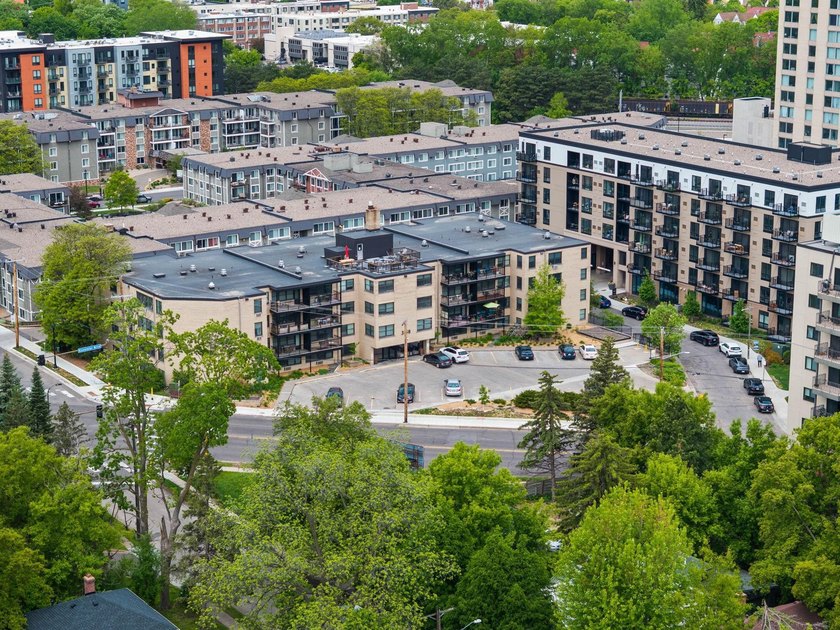 Nestled next to Market Plaza and steps from Bde Maka Ska, 1BR - photo 45
