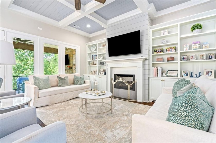 Experience refined golf course living in this stunning - photo 5