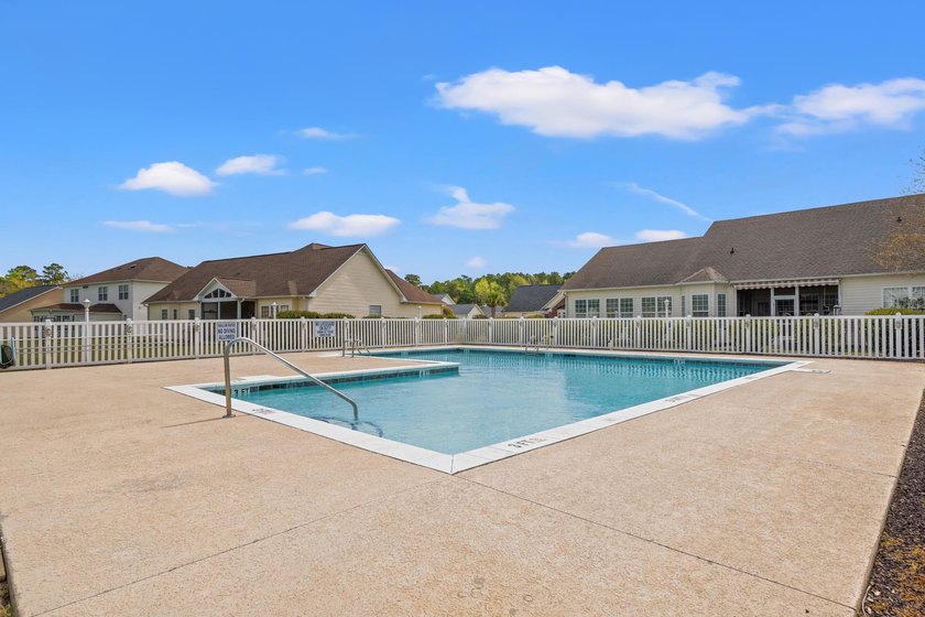 Welcome to this spacious and beautifully updated 5-bedroom, 3 - photo 12