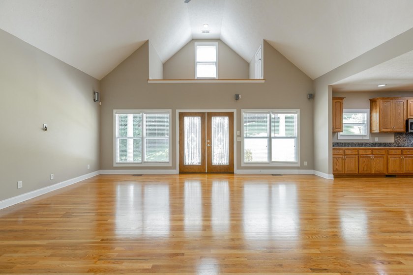 Welcome to this custom built 2006 home at 98 Etowah Ridge in - photo 19