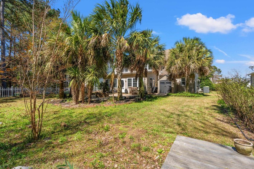 Welcome to this spacious and beautifully updated 5-bedroom, 3 - photo 21
