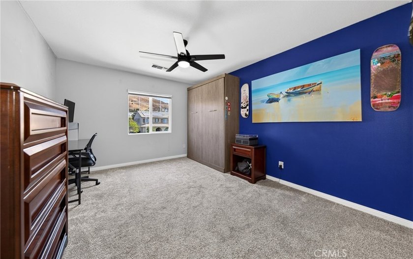 Welcome to this stunning turnkey home in the highly sought-after - photo 26