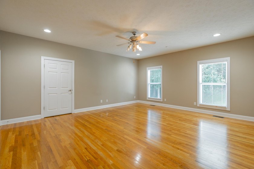 Welcome to this custom built 2006 home at 98 Etowah Ridge in - photo 50