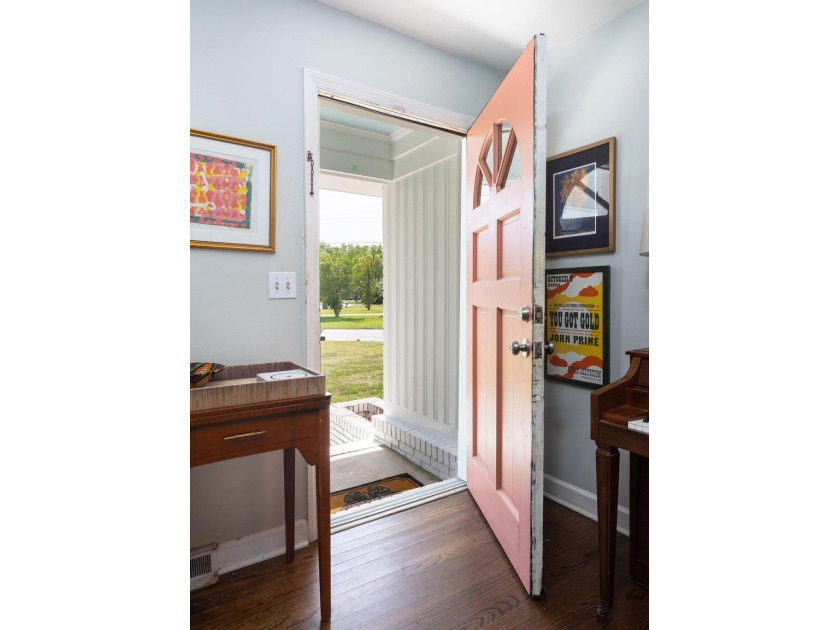 One of West Ashley's most beloved neighborhoods, Lenevar is - photo 11