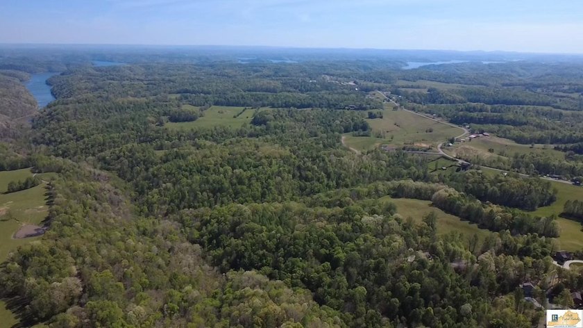 This is your opportunity to own a spacious lake property - photo 21