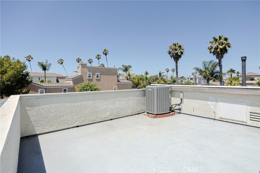 TWO UNITS! Great rental opportunity! Surf City Versatility! - photo 40