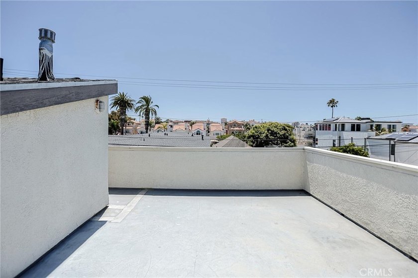 TWO UNITS! Great rental opportunity! Surf City Versatility! - photo 42