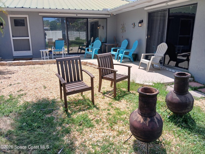 Welcome to 110 Lagoon Ave, a rare double-lot property offering - photo 7