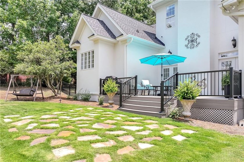 Rarely does a home like this become available in Stonybrook's - photo 8