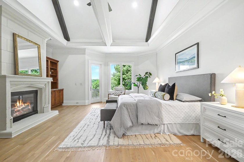 Exquisite one owner home on an almost 1 acre lot with wonderful - photo 22