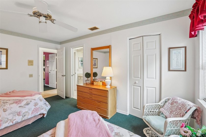 Move right into this well maintained 3 bedroom, 2 bathroom home - photo 22