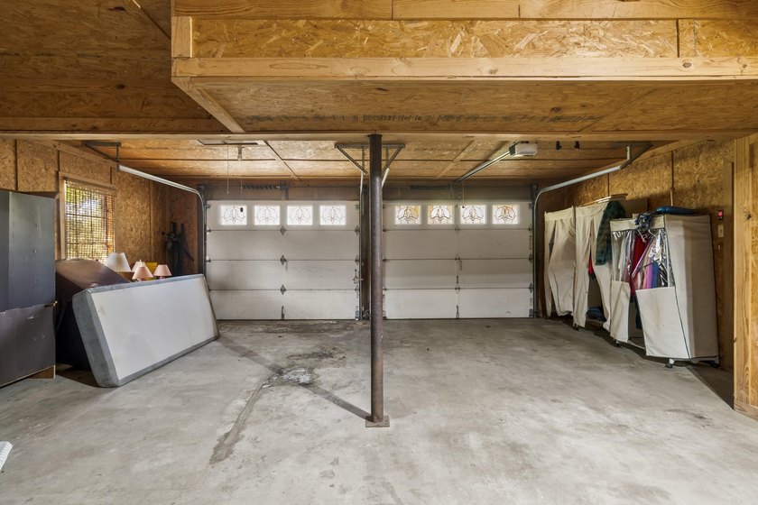 Well-maintained 4-bedroom, 2.5-bath home with a shop, ideally - photo 35