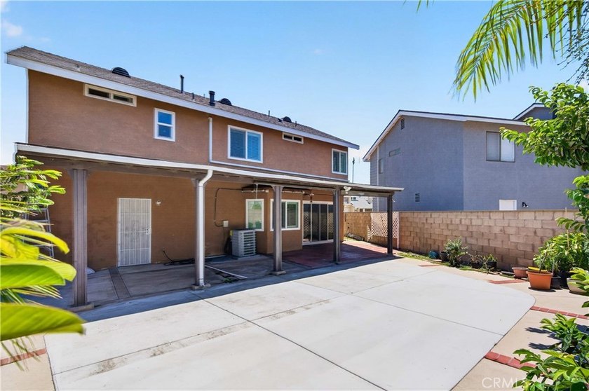Welcome to this two-story home on a quiet Garden Grove - photo 37
