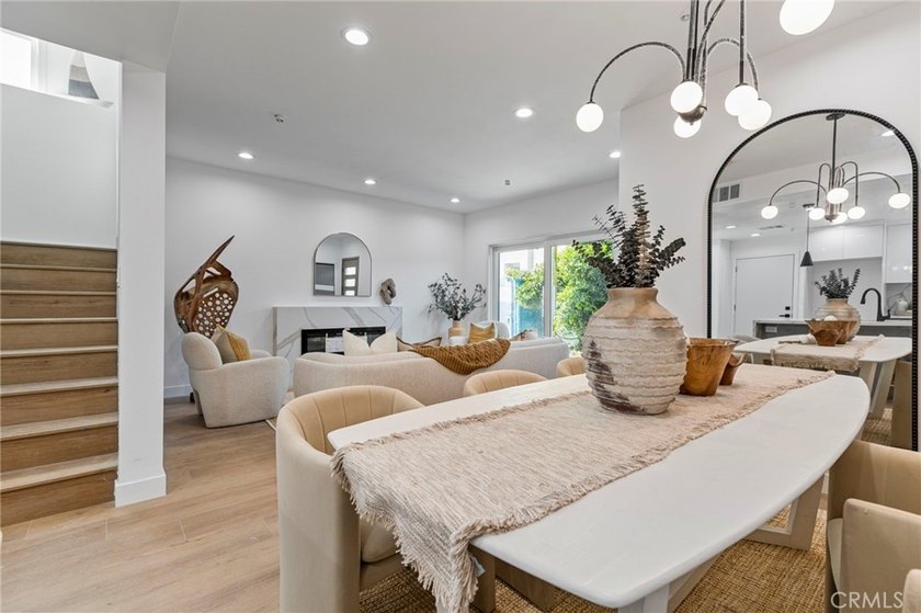 NEW CONSTRUCTION 3 bed, 2.5 bath, three-story townhome with sky - photo 9