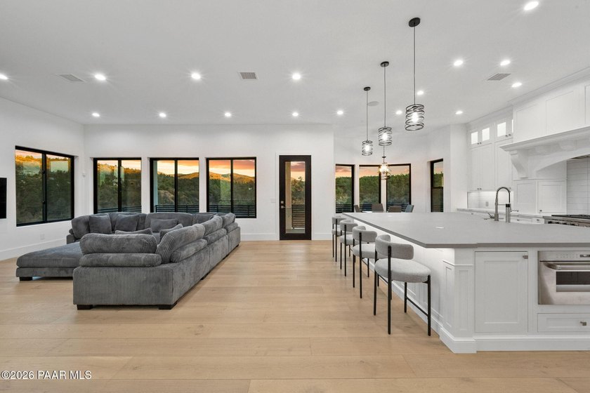 Extensively reimagined beginning in 2020, this modern luxury - photo 9