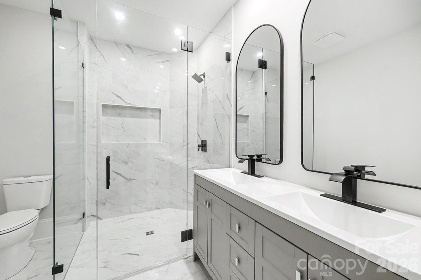 Exquisite one owner home on an almost 1 acre lot with wonderful - photo 42