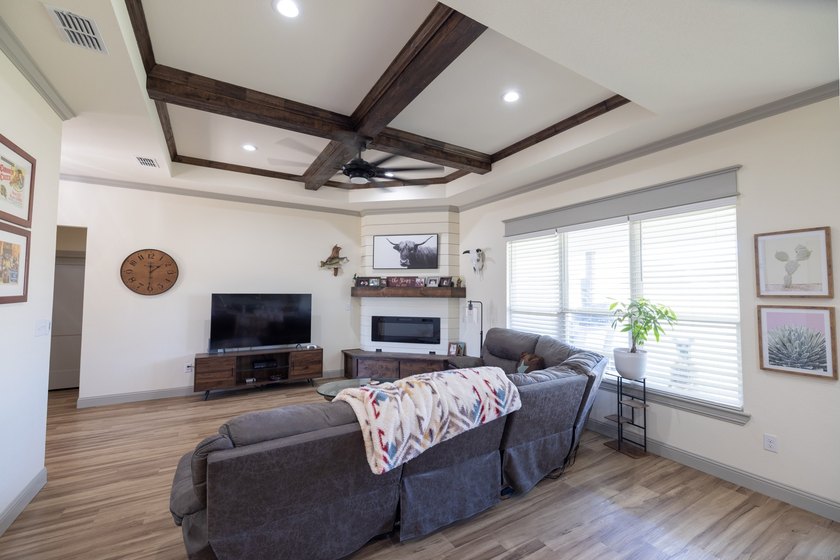 This beautifully designed 3 bedroom, 2 bath home checks all the - photo 4