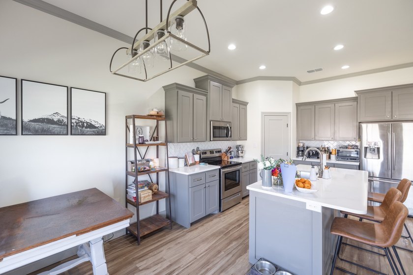 This beautifully designed 3 bedroom, 2 bath home checks all the - photo 8