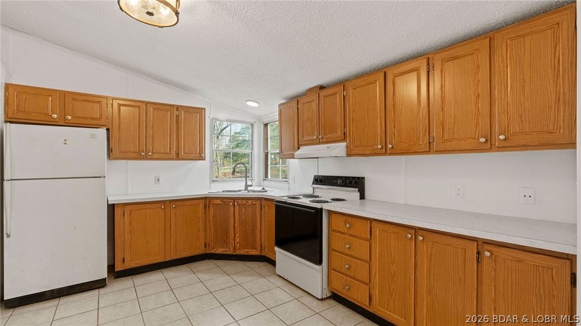 Come check out this refreshed 3-bedroom, 2-bath manufactured - photo 50