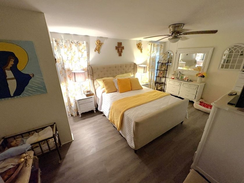 Welcome to Clover Leaf Farms a 55+ age-qualified active and - photo 2