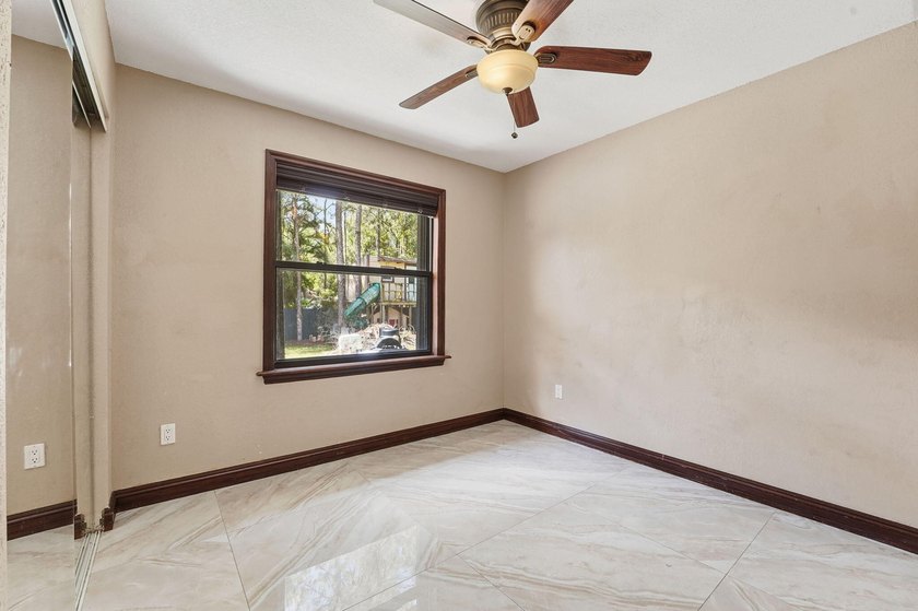 Exceptional 6-bedroom, 5-bath estate in the highly desirable - photo 11