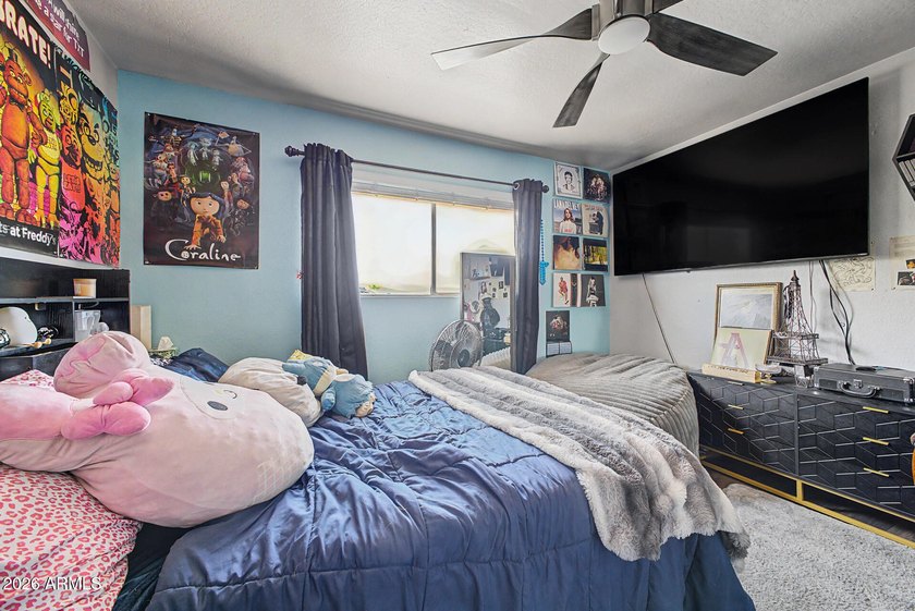 Welcome to this wonderful two-story home that combines comfort - photo 20