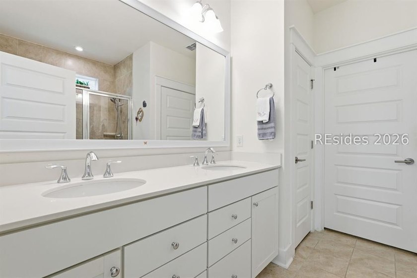 Welcome to the highly sought-after Ibiza Loft model in Four - photo 25