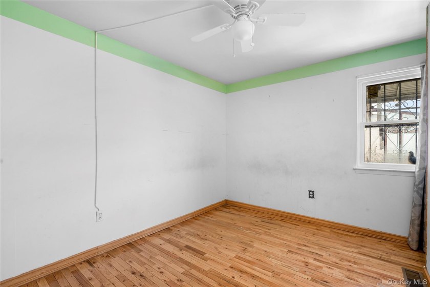 Recently renovated three-bedroom condo on the inside of Nehemiah - photo 11