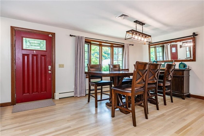 A special waterfront opportunity at 41 Mount View Avenue! This - photo 13