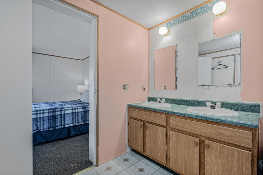 Located inside the Georgetown city limits, this 3-bedroom - photo 15