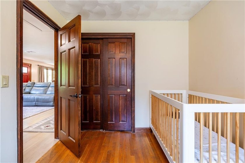 A special waterfront opportunity at 41 Mount View Avenue! This - photo 28