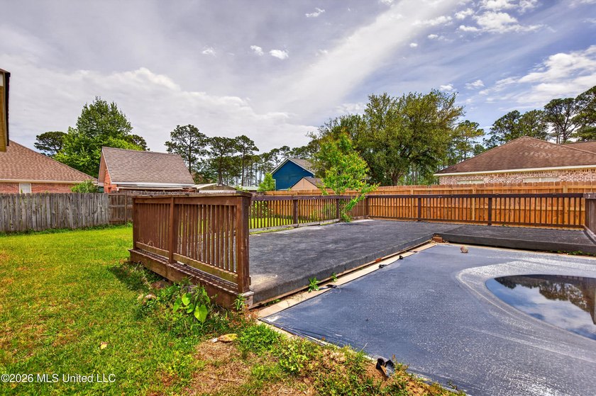 5 bedroom home in the popular centrally located area of St - photo 35