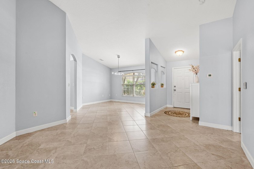 Beautifully maintained 3-bedroom, 2-bath pool home located in - photo 9