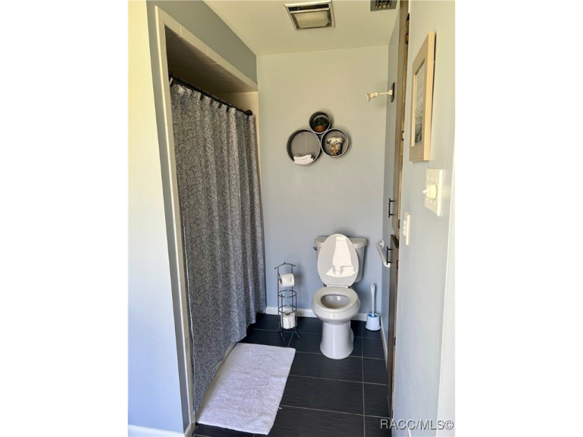 Charming and full of character, this 2-bedroom, 2-bathroom home - photo 14