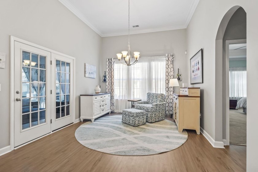 Three-bedroom, three-bathroom Craftsman-style home with a - photo 15