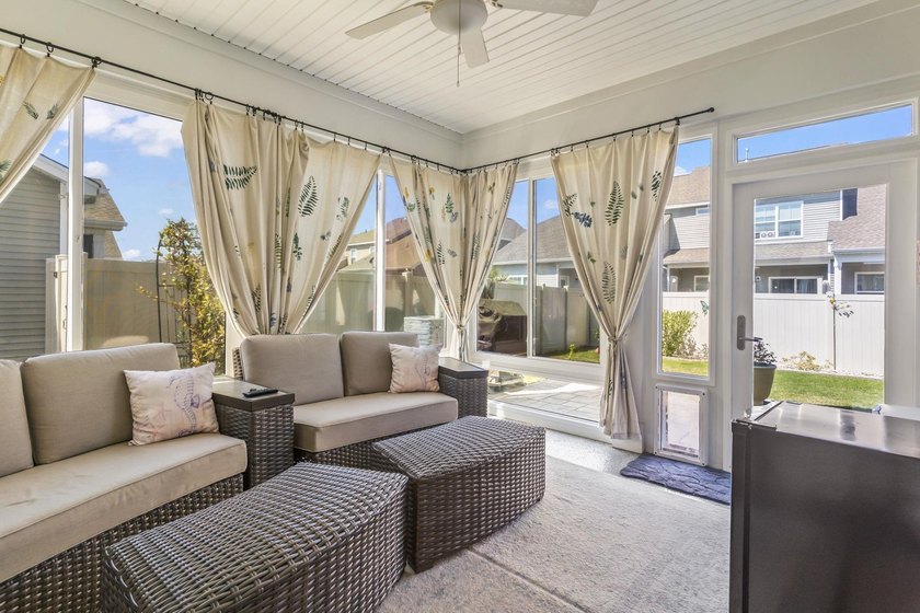 Three-bedroom, three-bathroom Craftsman-style home with a - photo 27