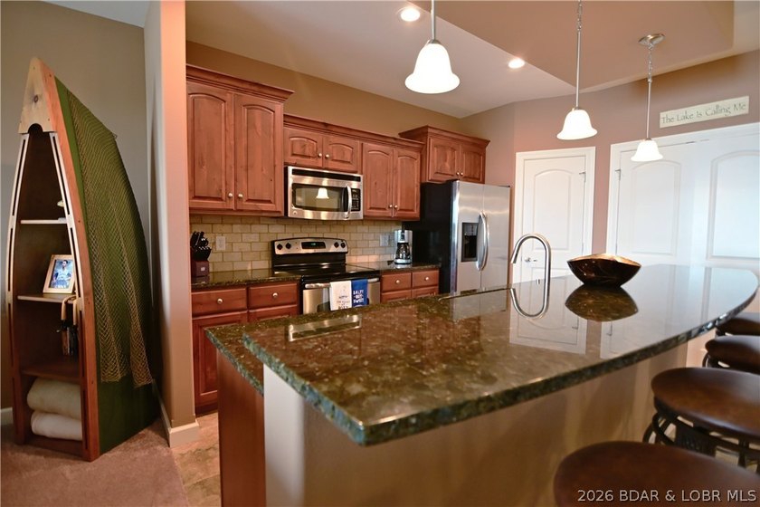 VIEW, VIEW, VIEW from this Penthouse Unit. This is a must see! - photo 11
