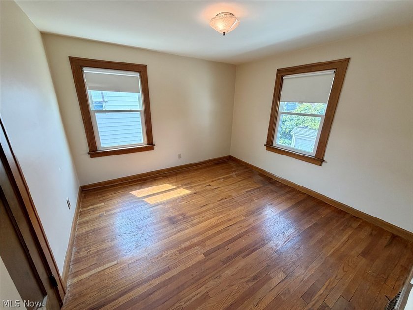Step into the timeless charm of this classic 3-bedroom colonial - photo 22