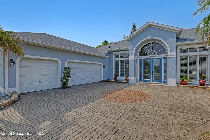 Exceptional value in this custom-built 3,300 sq. ft. concrete - photo 3