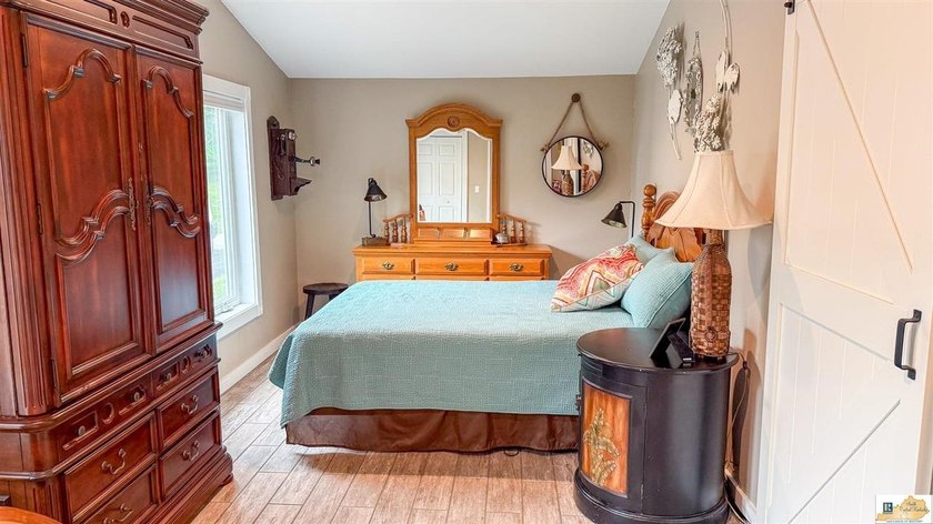 Welcome to your private lakeside retreat! A beautifully - photo 18
