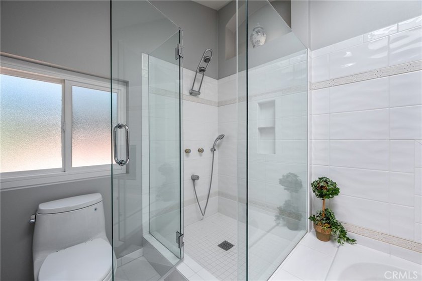 Nestled in the highly sought-after Blackhorse neighborhood, this - photo 22