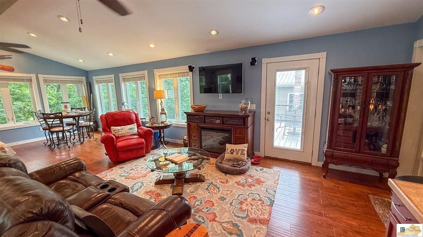 Welcome to your private lakeside retreat! A beautifully - photo 34