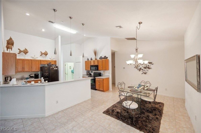 Priced to Sell!! Beautiful 4/2/2 pool home built by Mercedes - photo 9