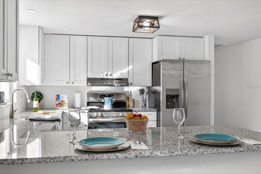 Virtually Staged. SIGNIFICANT PRICE REDUCTION ..... WOW WOW WOW - photo 2