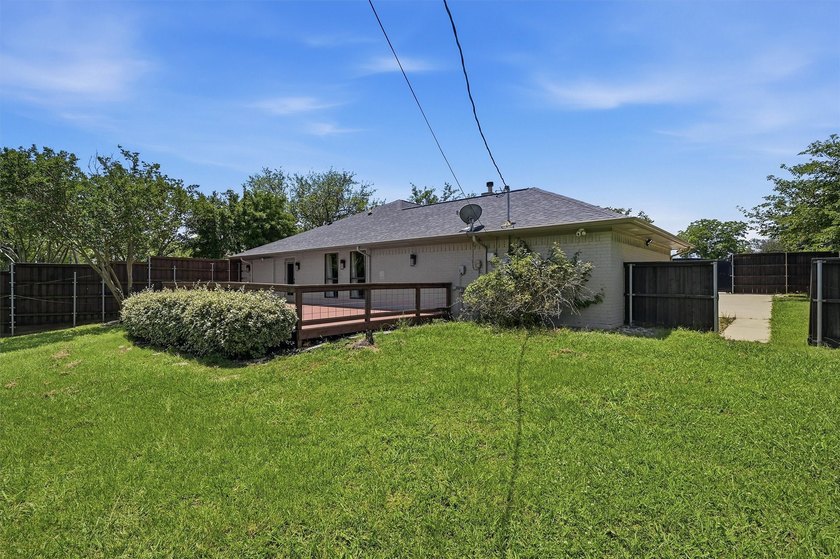 Welcome to Lake Texoma and your Dream Home....Located near the - photo 4